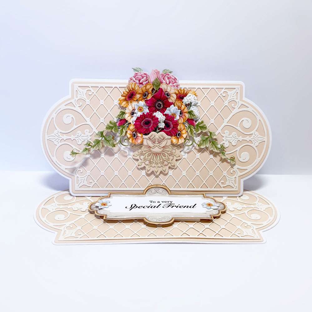 Carnation Crafts Arrangement Maker Die Set