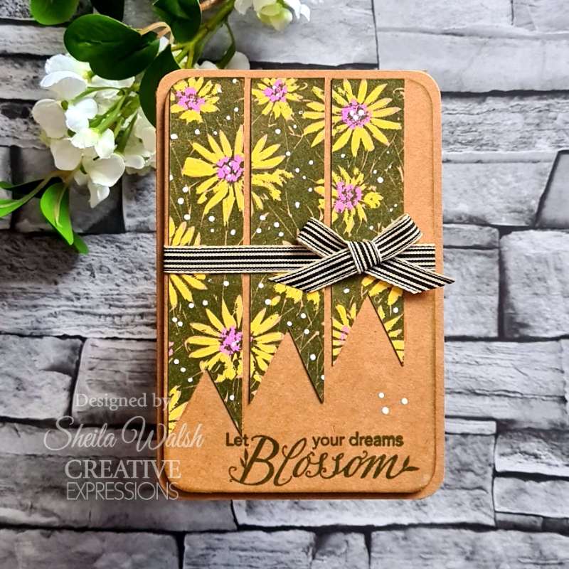 Creative Expressions Daisy Bliss 5 1/2 in x 3 3/4 in Pre-Cut Rubber Stamp