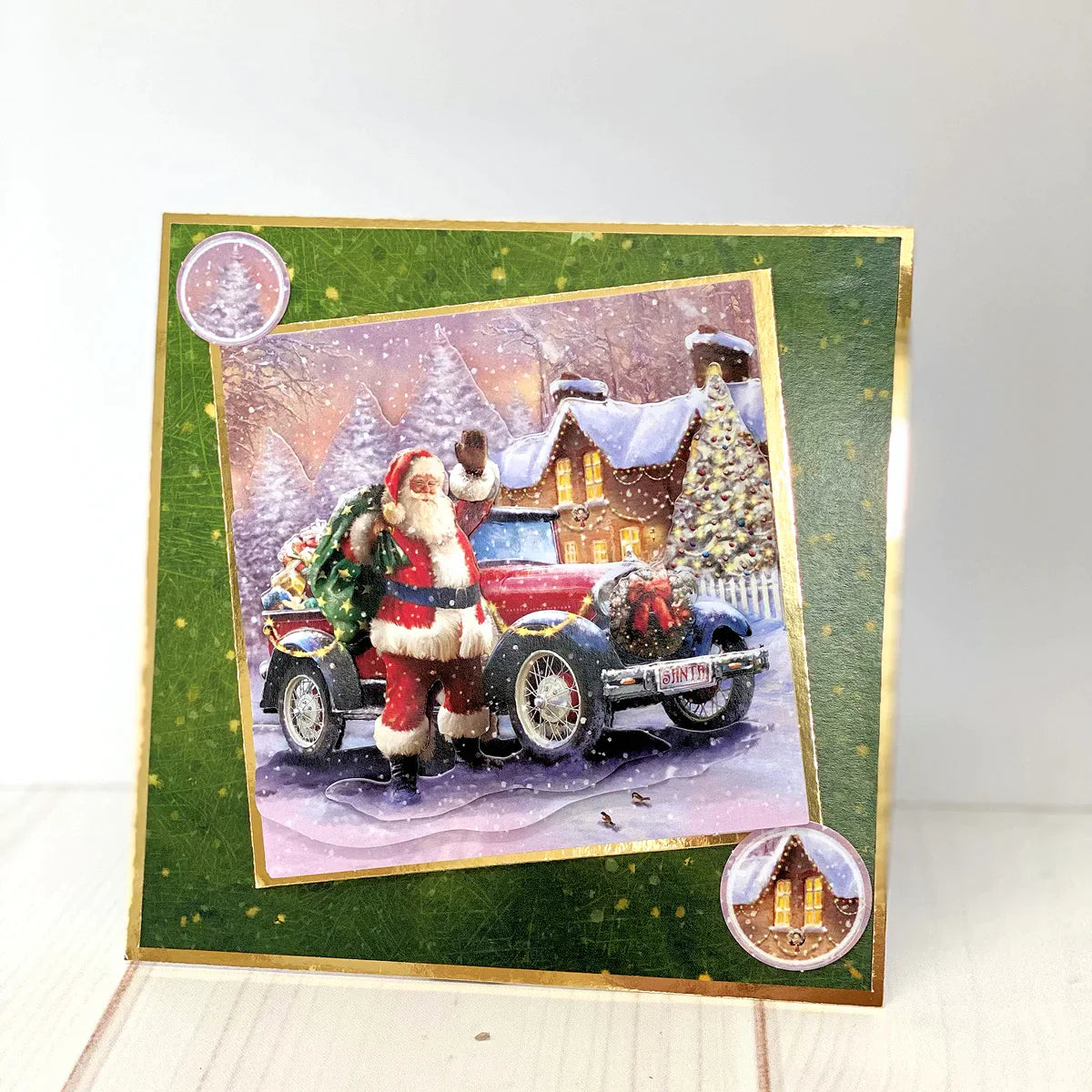 Die Cut Decoupage – Santa Selection (Pack Of 12)