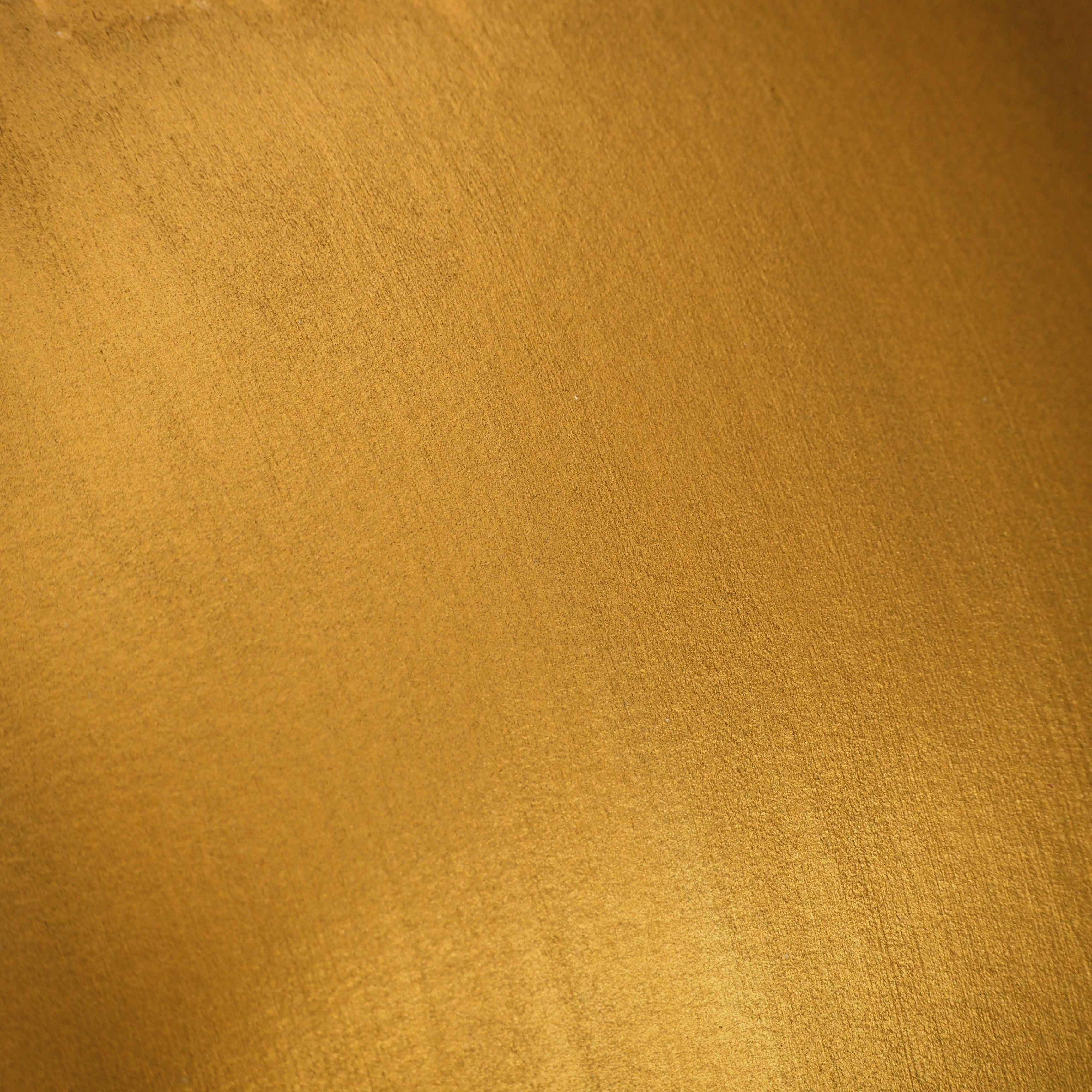 #colour_tarnished gold